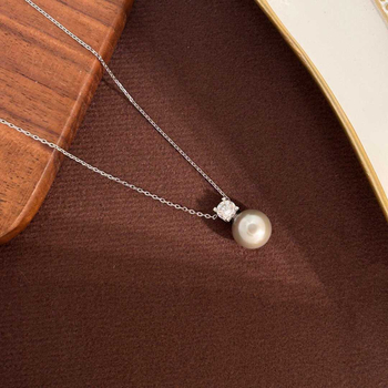 Colier cu perle în stil francez, de înaltă calitate, cu accente de diamant, design minimalist pentru femei