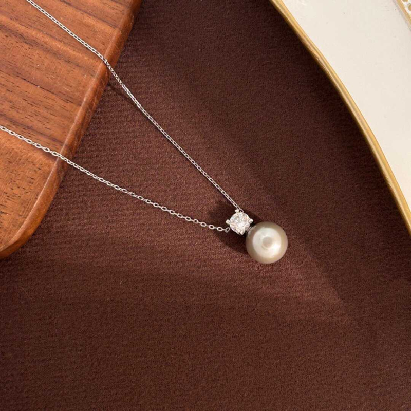 Colier cu perle în stil francez, de înaltă calitate, cu accente de diamant, design minimalist pentru femei