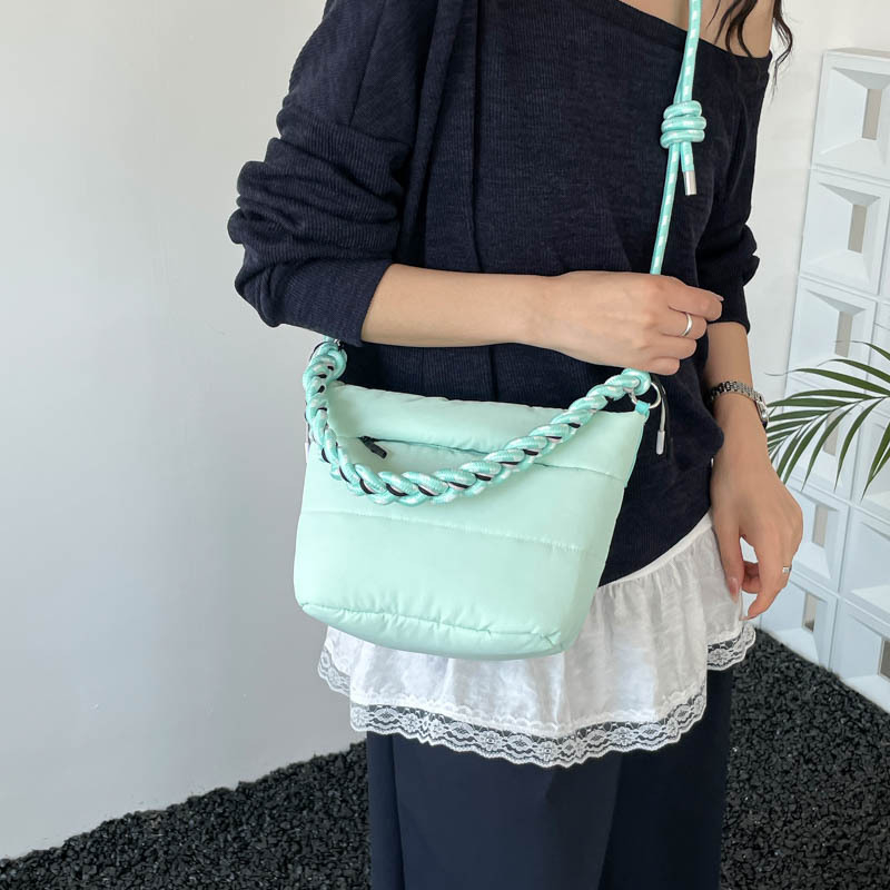 Unisex νάιλον υφαντή bucket τσάντα, πολυλειτουργική crossbody τσάντα, μεσαίου μεγέθους, 2026 καλοκαίρι νέο στυλ, μεγάλη χωρητικότητα