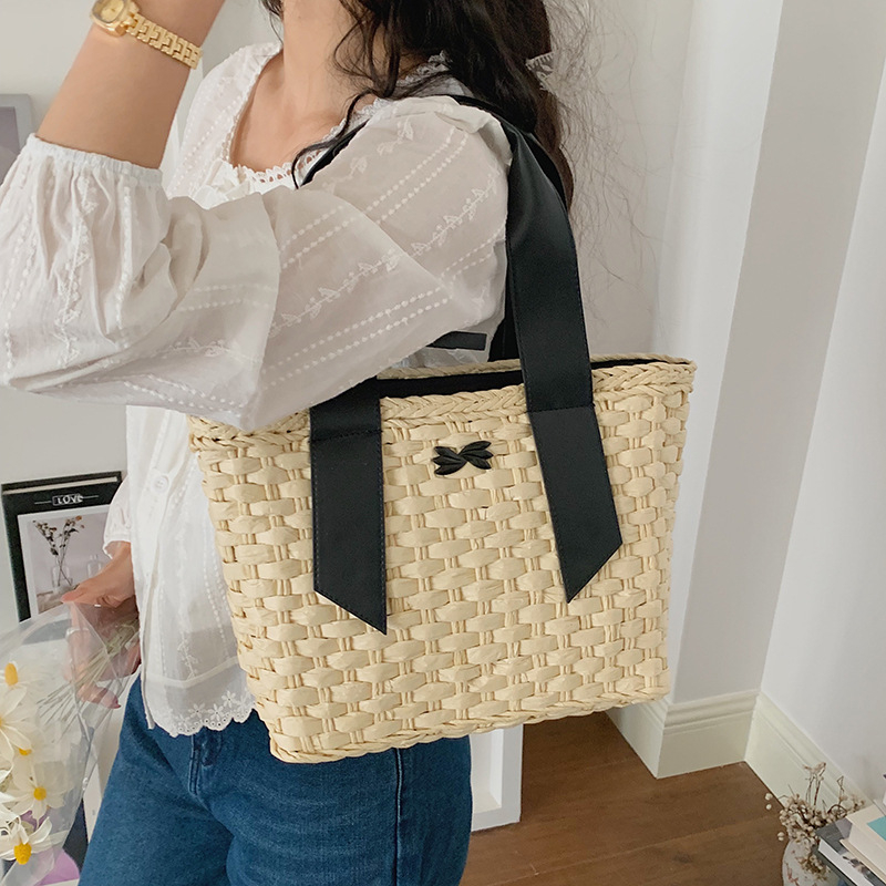 Geantă crossbody din pai pentru femei, model nou, geantă pătrată țesută, pentru telefon, stil vacanță plajă, geantă feminină versatilă
