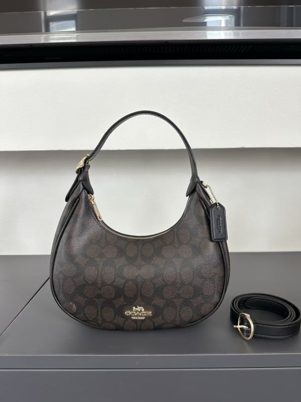 Oleco Emily 23 Geantă de umăr clasică, în formă de semilună, crossbody