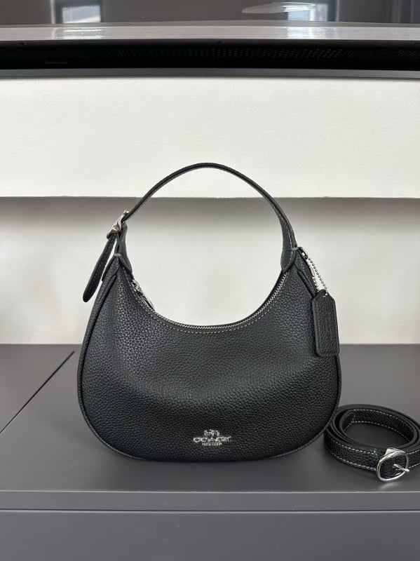Oleco Emily 23 Geantă de umăr clasică, în formă de semilună, crossbody