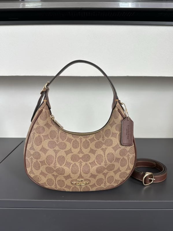 Oleco Emily 23 Geantă de umăr clasică, în formă de semilună, crossbody