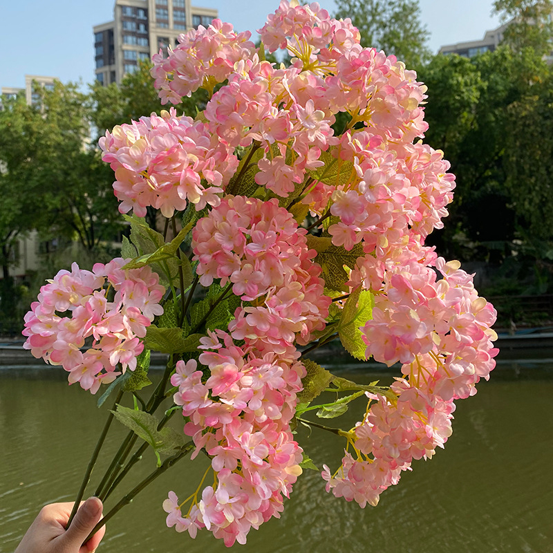 Floare artificială Hydrangea din mătase, cu tulpină unică și patru capete, pentru decor în magazine, hoteluri și nunți.