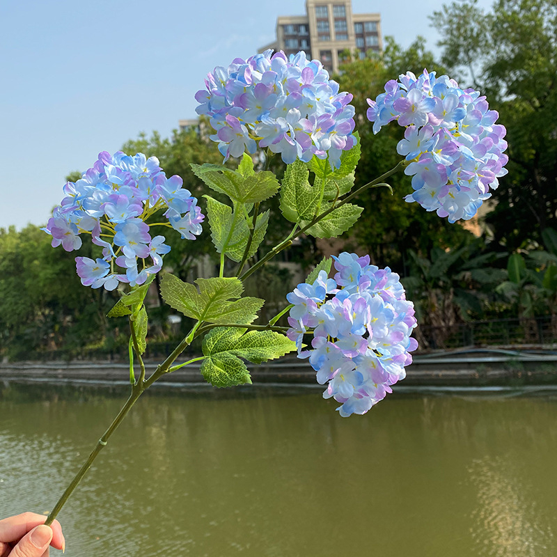 Floare artificială Hydrangea din mătase, cu tulpină unică și patru capete, pentru decor în magazine, hoteluri și nunți.
