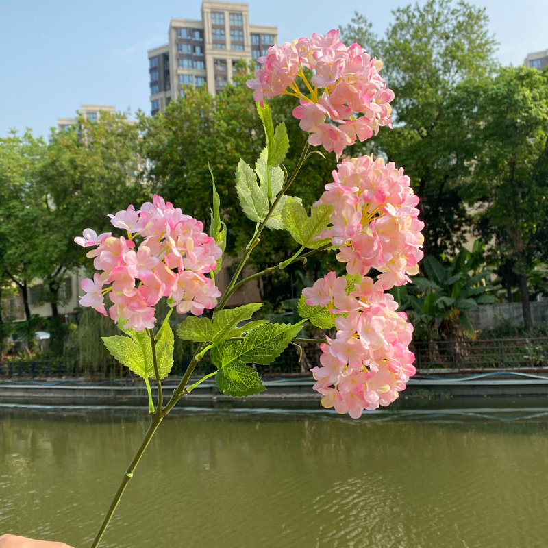 Floare artificială Hydrangea din mătase, cu tulpină unică și patru capete, pentru decor în magazine, hoteluri și nunți.