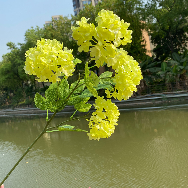 Floare artificială Hydrangea din mătase, cu tulpină unică și patru capete, pentru decor în magazine, hoteluri și nunți.