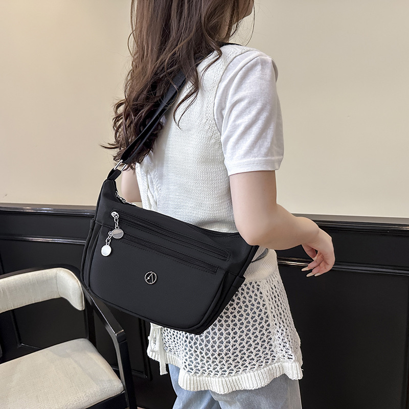 Geantă de damă din nylon, cu capacitate mare și compartimente multiple, crossbody pentru uz zilnic, model 2025
