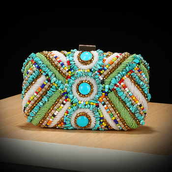 Geantă de seară în stil etnic, broderie cu mărgele și cristale, clutch-cutie cu lanț