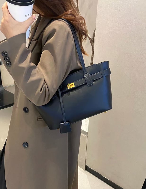 Geantă din piele moale cu cataramă în formă de aripă, capacitate mare, tote minimalist pentru utilizare zilnică, geantă de umăr din piele