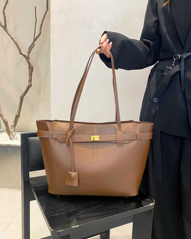 Geantă din piele moale cu cataramă în formă de aripă, capacitate mare, tote minimalist pentru utilizare zilnică, geantă de umăr din piele