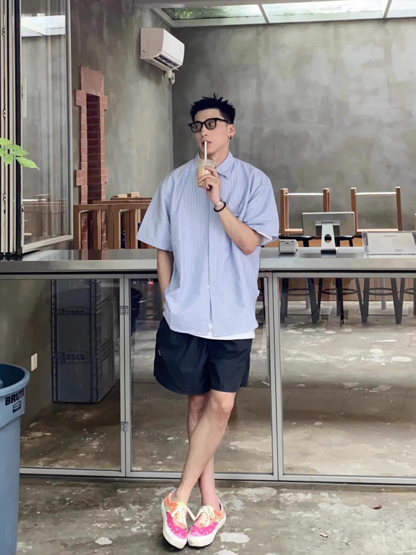 Cămașă de bărbați cu mânecă scurtă – vară, stil de înaltă calitate, casual, croială lejeră, stil Hong Kong, model cu dungi sau pătrate