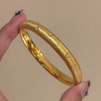 Brățară cu cer înstelat, nuanță aurie, finisaj ștanțat și inserții de diamante, brățară de lux versatil