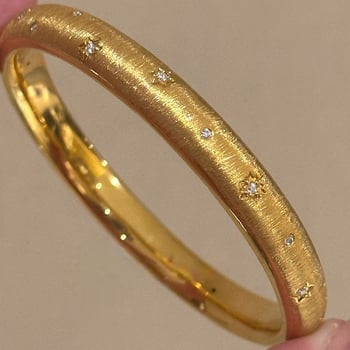 Brățară cu cer înstelat, nuanță aurie, finisaj ștanțat și inserții de diamante, brățară de lux versatil