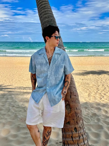 Cămașă scurtă de bărbați cu tie-dye și guler cubanez – stil casual de vară pentru plajă