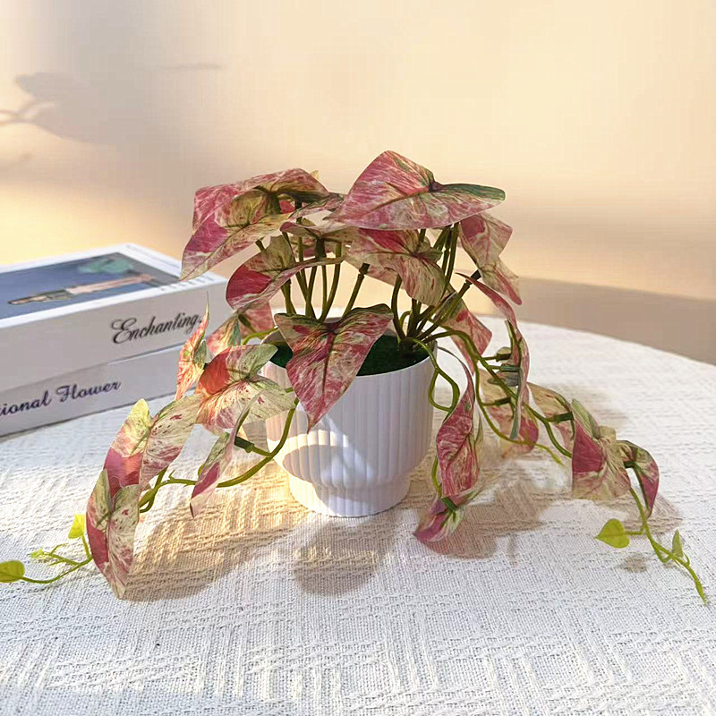 Pothos artificial într-un mic ghiveci, pentru balconul exterior și curte – decor plastic bonsai
