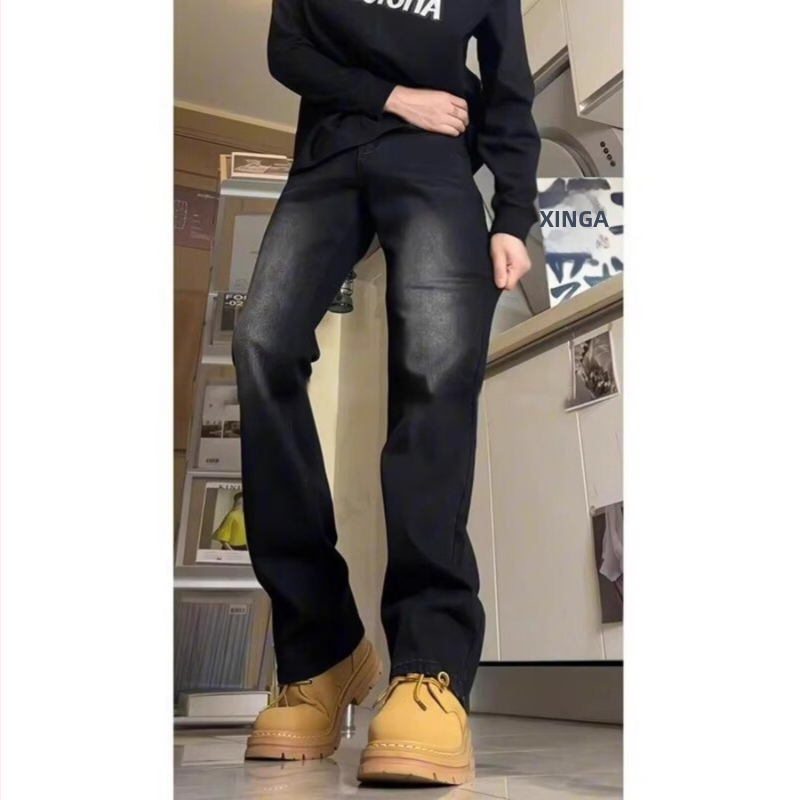 Pánske džínsy slim fit rovného strihu, americký streetwear štýl roku 2026