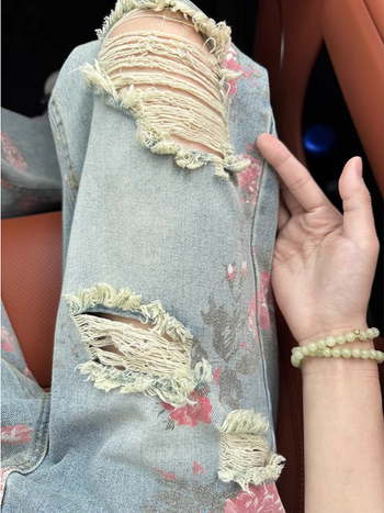 Blugi denim pentru bărbați, imprimeu floral și rupți, croială lejeră, drept