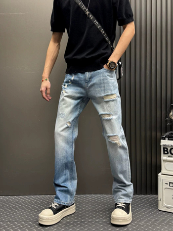 Blugi bărbați slim cu rupturi, albastru deschis, croială dreaptă, denim spălat, 2026, elastan