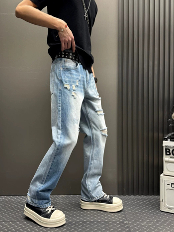 Blugi bărbați slim cu rupturi, albastru deschis, croială dreaptă, denim spălat, 2026, elastan