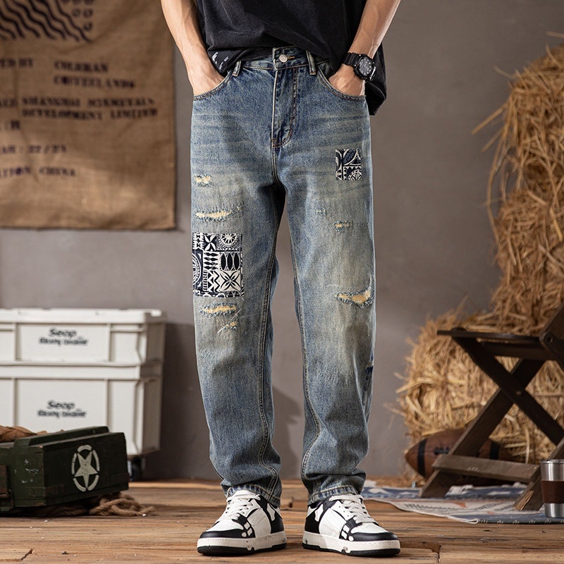 Jeansi din denim pentru bărbați, stil retro american, cu rupturi și patch-uri, design modern, croială dreaptă relaxată pentru primăvară-vară
