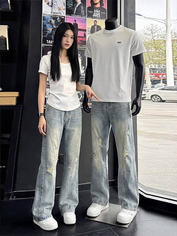Jeans albastru vintage pentru bărbați, cu tăieturi diagonale și rupturi, design de vară, vibrație urbană, croială drept-slim cu ușoară evazare
