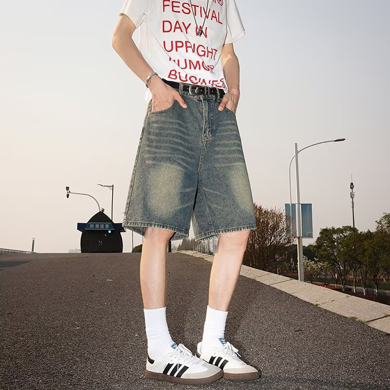 Shorturi denim pentru bărbați, spălare vintage, stil american retro, croială relaxată, vară 2026, casual și versatil cu cinci buzunare