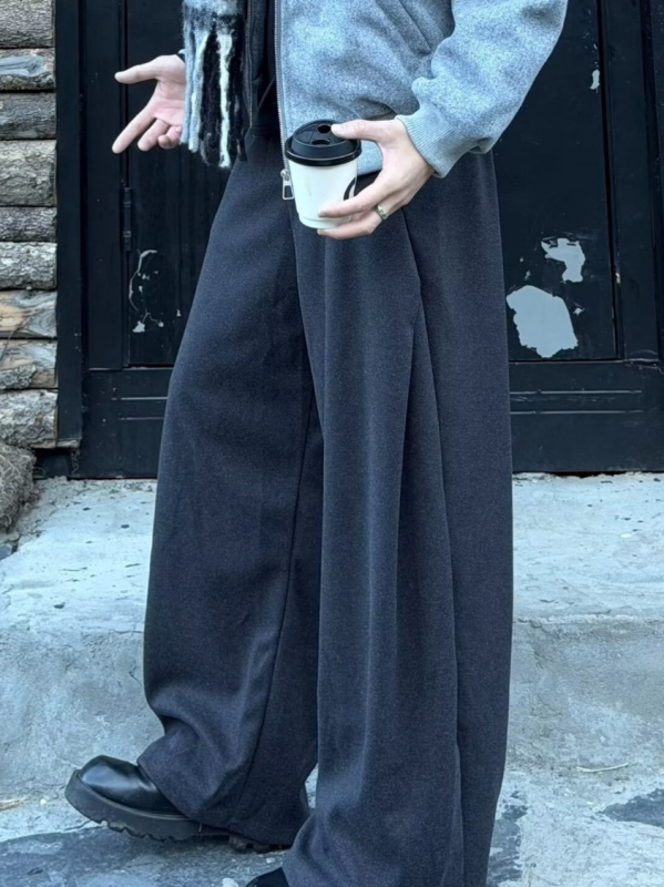 Pantaloni negri de costum pentru bărbați, din lână, talie medie, croială largă, falduri, casual, primăvară-toamnă 2026.