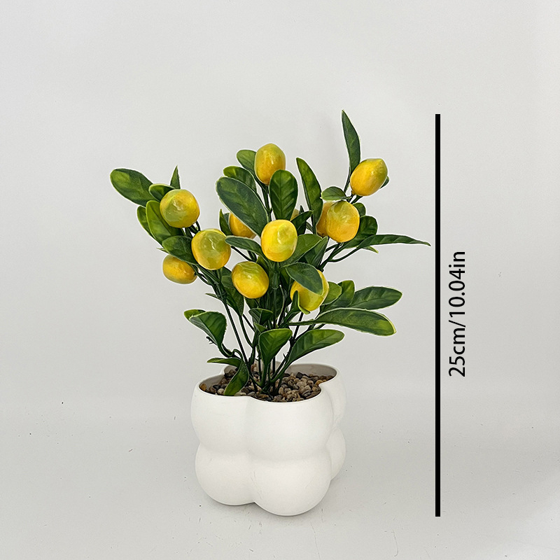 Planta în ghiveci cu fructe artificiale, grilaj pătrat – decor interior