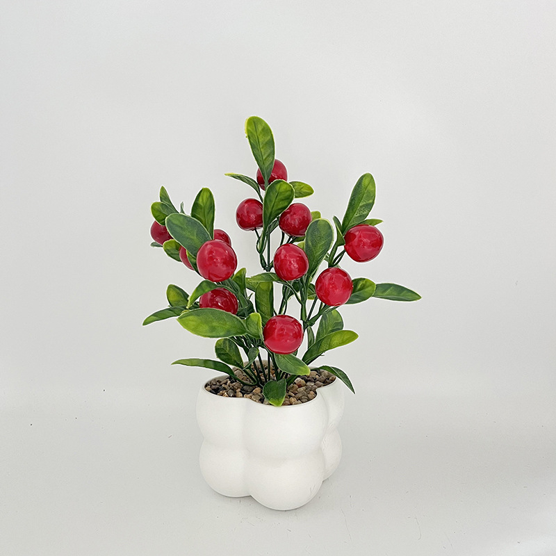 Planta în ghiveci cu fructe artificiale, grilaj pătrat – decor interior