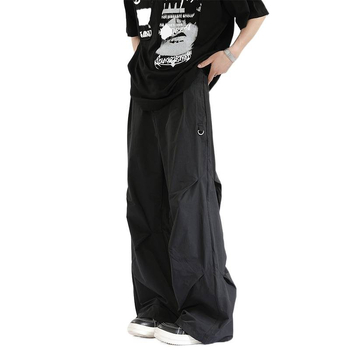 Pantaloni de bărbați, stil american, deconstruiți, aspect de lucru, plisate, talie liberă, lungi, croială dreaptă spre largă, poliester, căptușeală fleece
