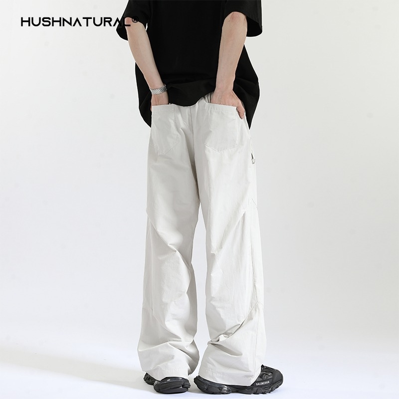 Pantaloni de bărbați, stil american, deconstruiți, aspect de lucru, plisate, talie liberă, lungi, croială dreaptă spre largă, poliester, căptușeală fleece