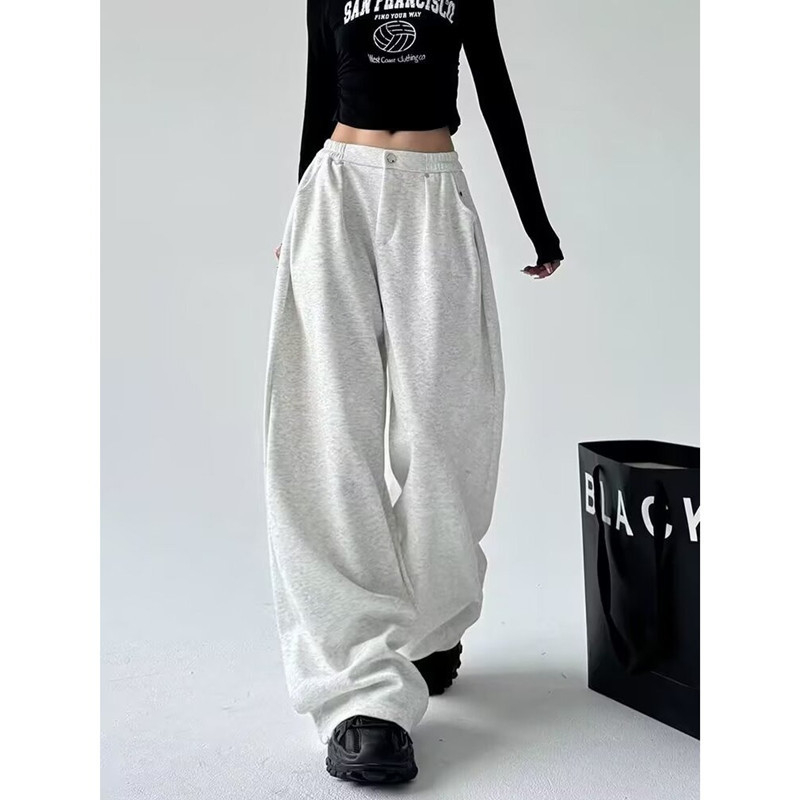 Pantaloni sport gri pentru bărbați, siluetă drapată, lungime până la podea, croială lejeră dreaptă, pentru toamnă-iarnă