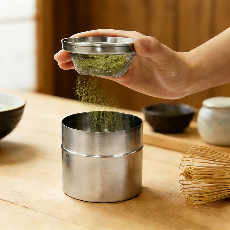 Recipient din oțel inoxidabil cu mecanism manual pentru matcha, uz casnic, recipient portabil de depozitare a pudrei de matcha, recipient ermetic pentru ceai în timpul călătoriilor