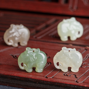 H0002 Star Rain Jad Hetian natural, verde-alb, pandantiv cu elefant, sculptat manual, DIY