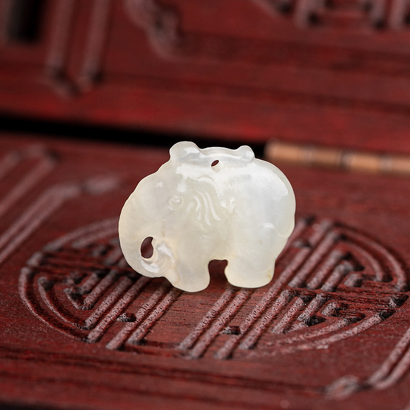 H0002 Star Rain Jad Hetian natural, verde-alb, pandantiv cu elefant, sculptat manual, DIY