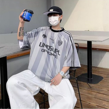 Tricou de fotbal pentru bărbați în stil Hong Kong, roz, vară 2026, croială lejeră, respirabil, uscare rapidă, mânecă scurtă