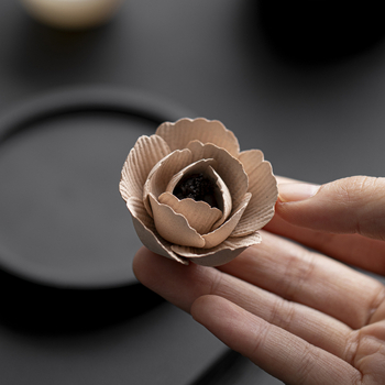 Suport ceramic pentru tămâie în formă de petale de floare, decor interior elegant, bază pentru tămâie