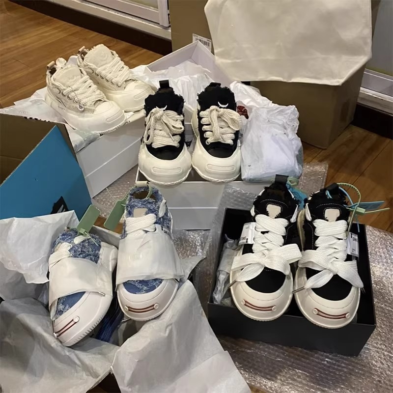 Γυναικείες καμβά sneakers σε στυλ Tan Jianci, μοντέλο Άνοιξη–Φθινόπωρο 2026, με πλατφόρμα και φαρδιά σόλα για αύξηση ύψους, casual κορδονωτά παπούτσια