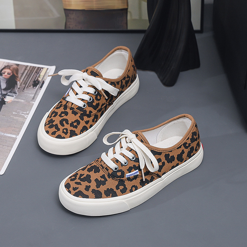 Γυναικείες καμβά sneakers με λεοπάρprint, χαμηλό ύψος, ρετρό κορεατικό στυλ, αντιολισθητικά casual παπούτσια με καουτσούκ σόλα