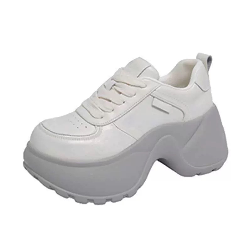 Γυναικεία sneakers με φαρδιά σόλα, 2025 άνοιξη–φθινόπωρο, ελαφριά λευκά αθλητικά για καθημερινή χρήση