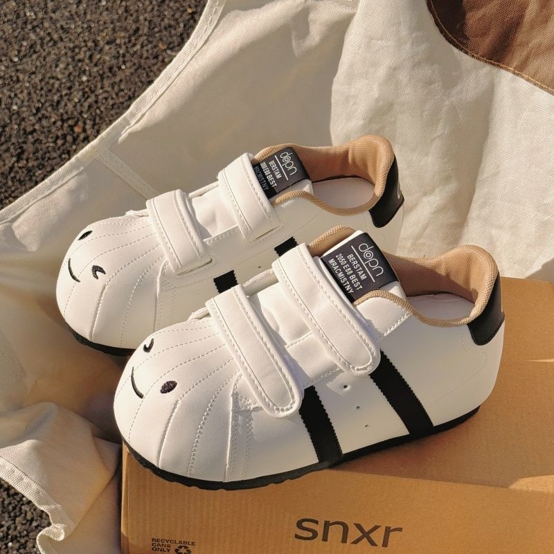 Γυναικείες casual sneakers με φαρδιά σόλα που αυξάνει το ύψος, αντιολισθητικές και ανθεκτικές, επάνω μέρος από συνθετικό δέρμα, σόλα από καουτσούκ