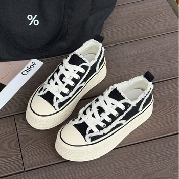 Γυναικείες καμβά sneakers με αύξηση ύψους 5 cm, λευκά, Παριζιάνικο στυλ ψαρά, Άνοιξη 2026