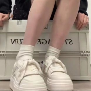 Λευκά sneakers με πλατφόρμα για γυναίκες, φοιτητικό στυλ, αυξάνουν το ύψος, αθλητικά casual παπούτσια.