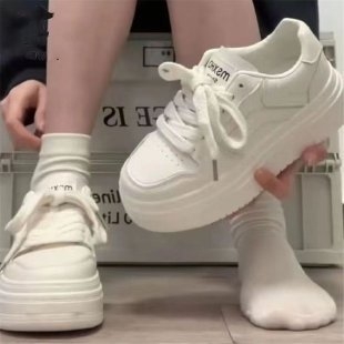 Λευκά sneakers με πλατφόρμα για γυναίκες, φοιτητικό στυλ, αυξάνουν το ύψος, αθλητικά casual παπούτσια.