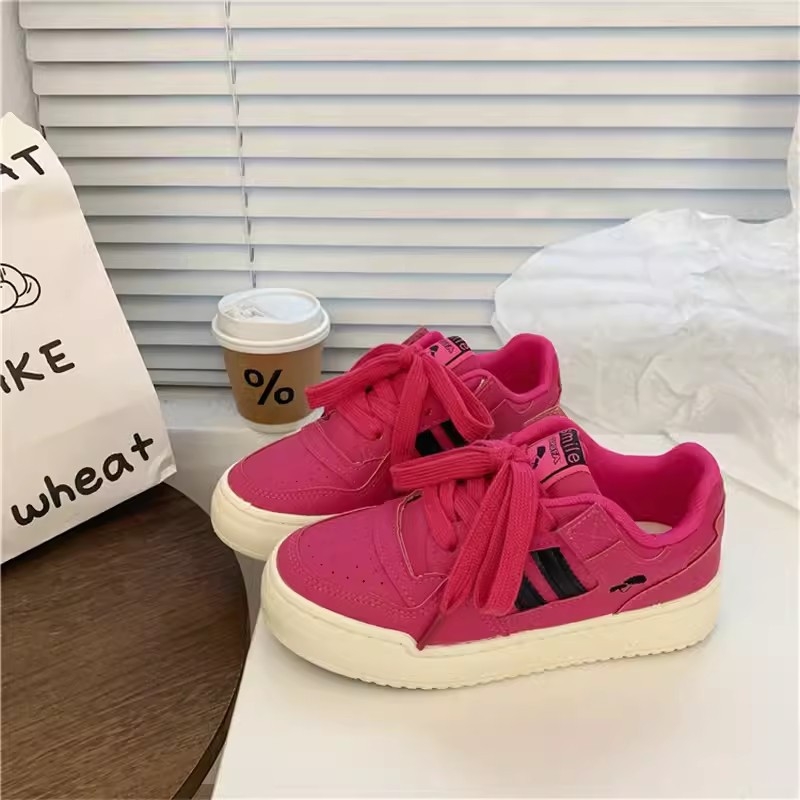Γυναικείες αθλητικές sneakers με φαρδιά σόλα, λευκές, καθημερινές casual, μοντέρνος σχεδιασμός, νέο μοντέλο 2025