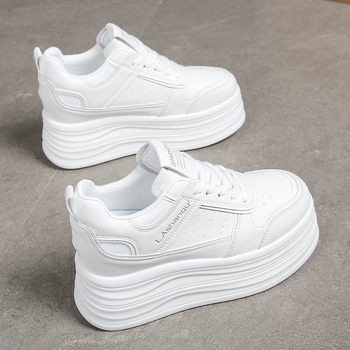 Γυναικείες λευκές sneakers με πλατφόρμα 8 εκ., αθλητικά casual παπούτσια, άνοιξη 2026