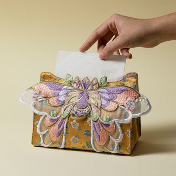 Floating Gold Új kínai stílusú kreatív zsepiatartó pillangó mintával, elegáns kinézet, nappali és autó dekorációhoz.