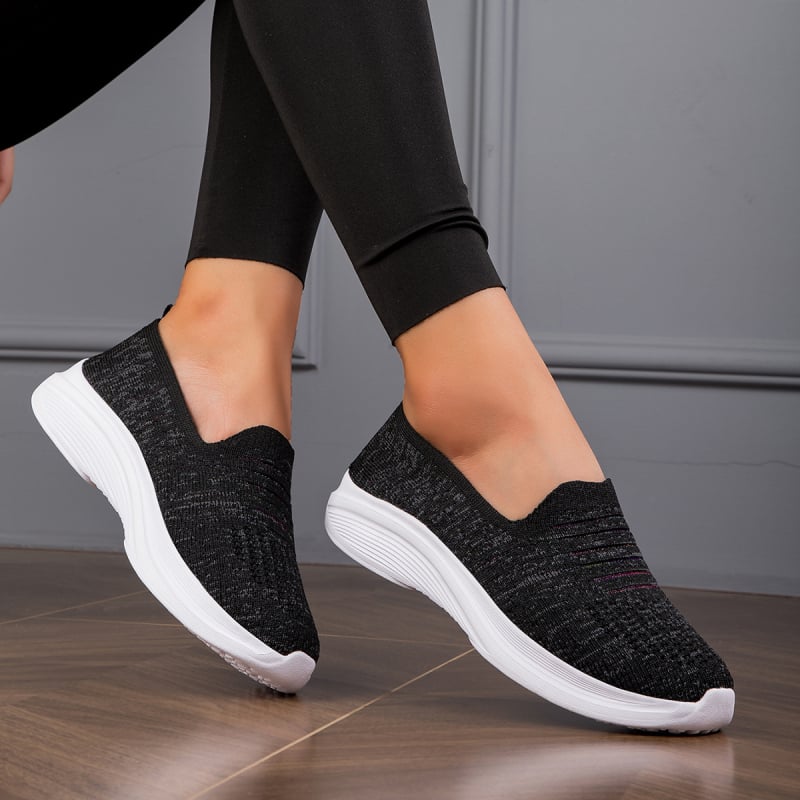 Γυναικεία ανάλαφρα slip-on παπούτσια από πλεκτό ύφασμα, διαπνέοντα, με χαμηλό τακούνι, άνοιξη 2025