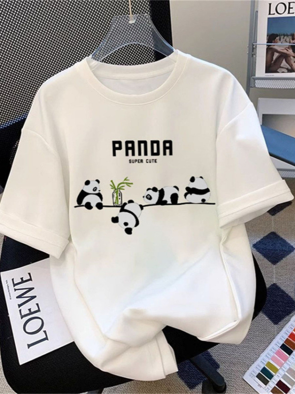 Γυναικείο κοντομάνικο T‑shirt για καλοκαίρι, δροσερή ελαφριά υφανση από βαμβάκι-πολυεστέρα, τύπωμα κόκκινου πάντα, στρογγυλή λαιμόκοψη, κανονική εφαρμογή.